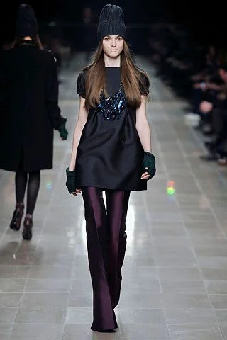 Look 16